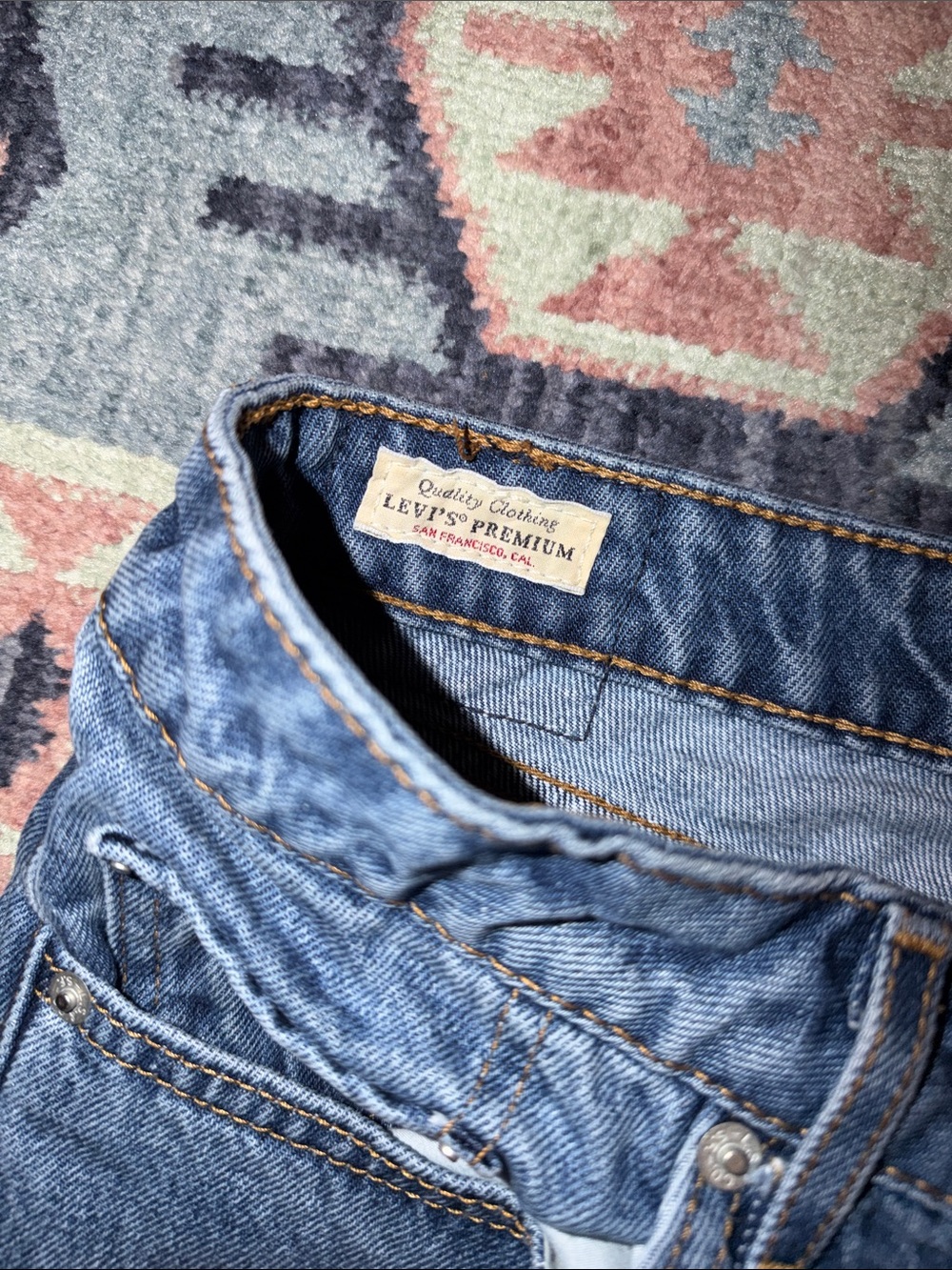 Levi’s Low Loose Jeans 27x32 - Picture 3 of 10